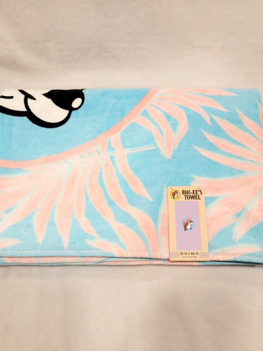 Buc-ee's Pink Palm Towel 32x64 Inch